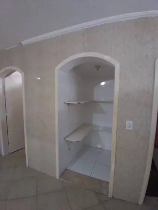 Imagem Sobrado com 3 dormitórios para alugar, 213 m² por R$ 2.552/mês - Vila Luzita - Santo André/SP