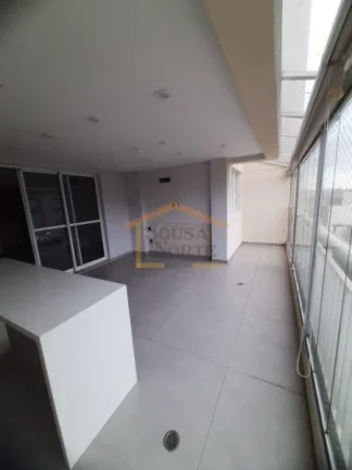Imagem Apartamento 135m², 4 dormitórios sendo 3 suítes, suíte master com quarto extra para closet, sala...