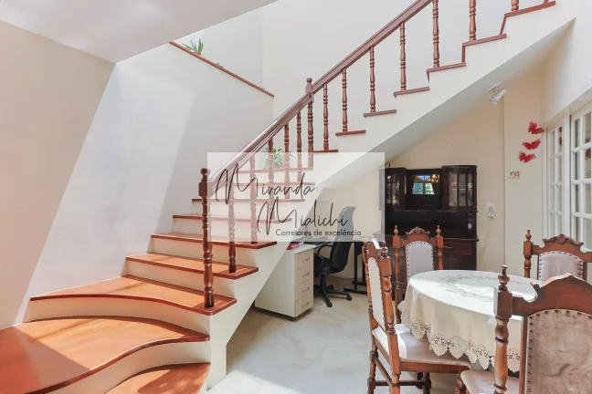 Imagem Casa com 2 suítes à venda na Trindade