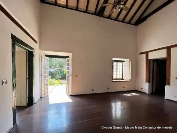 Imagem CASARÃO COMERCIAL - Centro Histórico Santana de Parnaíba (fachada tombada)