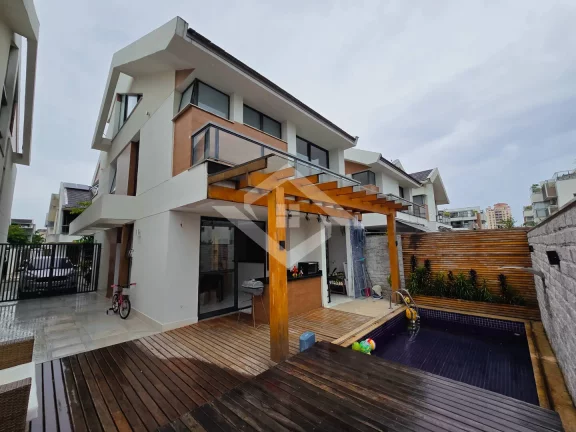 Imagem Casa de 4 quartos ( 3 suítes). Condomínio Enjoy, Recreio dos Bandeirantes