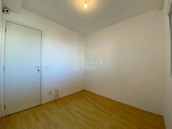 Imagem Amplo apartamento à venda com 4 quartos, sendo 2 suítes, e 4 banheiros no total. Este apartamento ...