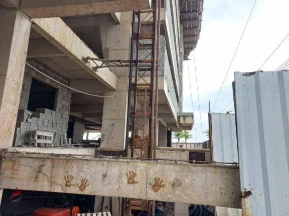 Imagem Apartamento com 3 dormitórios à venda, 120 m² por R$ 920.000,00 - Vila Caiçara - Praia Grande/SP