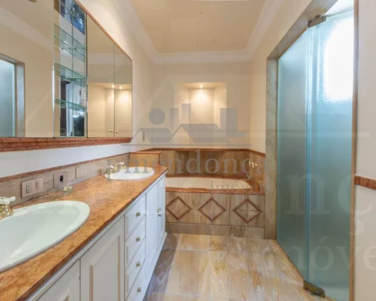 Imagem Apartamento com living para 03 ambientes, piso laminado, terraço, lavabo, escritório, 04 suítes, ...