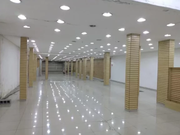 Imagem Salão para alugar, 686 m² por R$ 42.000,00/mês - Centro - Suzano/SP