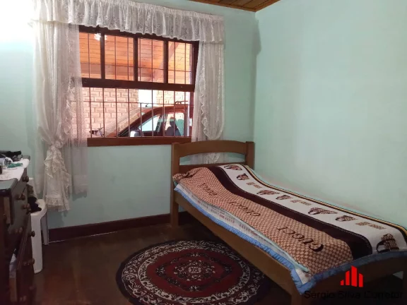 Imagem Casa Com 06 Dormitórios a Venda, Por R$ 850.000,00 na Região de Abernéssia.
