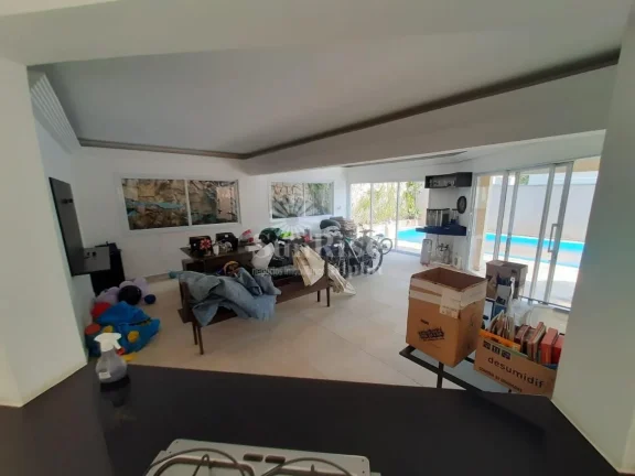 Imagem Casa á venda - 360m² - 4 suítes - 3 vagas - Alphaville - Barueri
