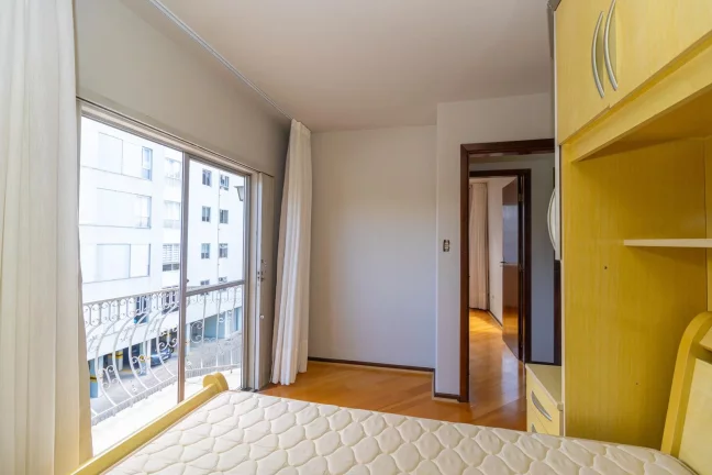 Imagem Apartamento de 3 quartos no bairro Água Verde