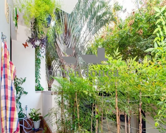 Imagem Apartamento mobiliado à venda nas Perdizes com 3 suites e 3 vagas, 140m2