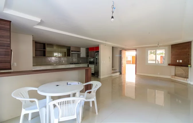 Imagem Casa à venda no bairro Tristeza - Porto Alegre/RS