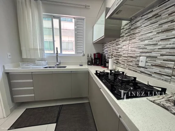 Imagem Apartamento para Venda em Itapema, meia praia, 3 dormitórios, 3 suítes, 4 banheiros, 2 vagas