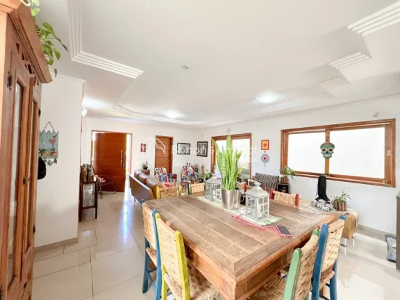 Imagem Esse sobrado é a combinação perfeita entre espaço, conforto e localização privilegiada em Bete...