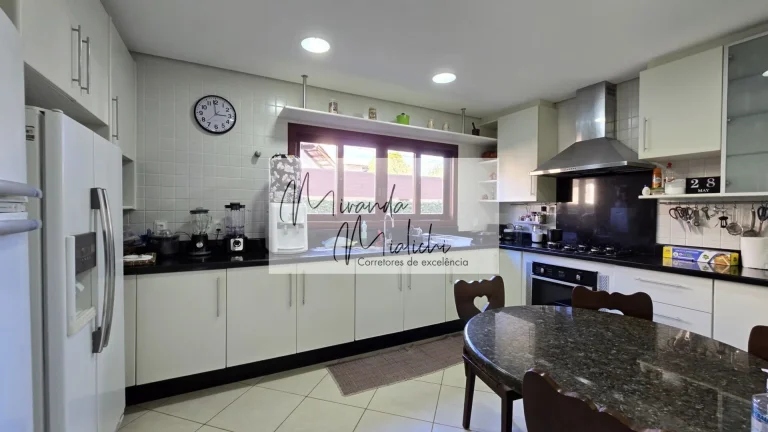 Imagem Sobrado para venda em Jurerê Internacional com 6 quartos, sendo 6 suítes, 548m²