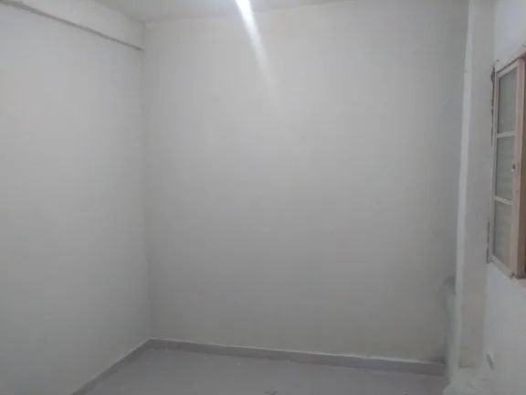 Imagem Terreno 10x25 - 250m² - contendo 4 casas sendo casa 1 - na frente alugada R$ 600,00 com 1 quarto, s...