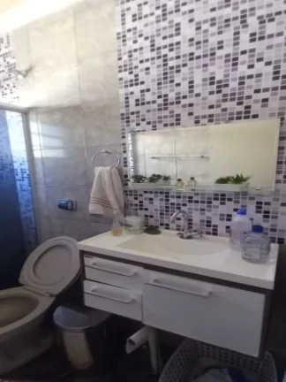 Imagem Casa bairro Dutra, R$ 310 mil, 3 quartos, edícula no fundo, 3 vagas - Ribeirão Preto