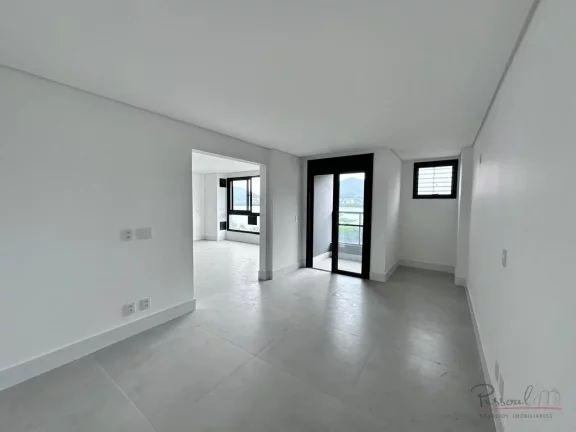 Imagem Apartamento exclusivo à beira-mar, localizado no prestigiado bairro João Paulo, em Florianópolis....