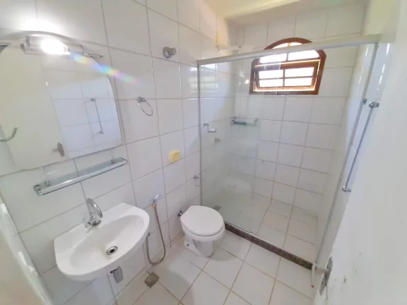 Imagem Chácara, 15.000 mts2, 03 Quartos, Sala Ampla, Piscina, Sauna, Lagoa Dourada, Guarapari - ES