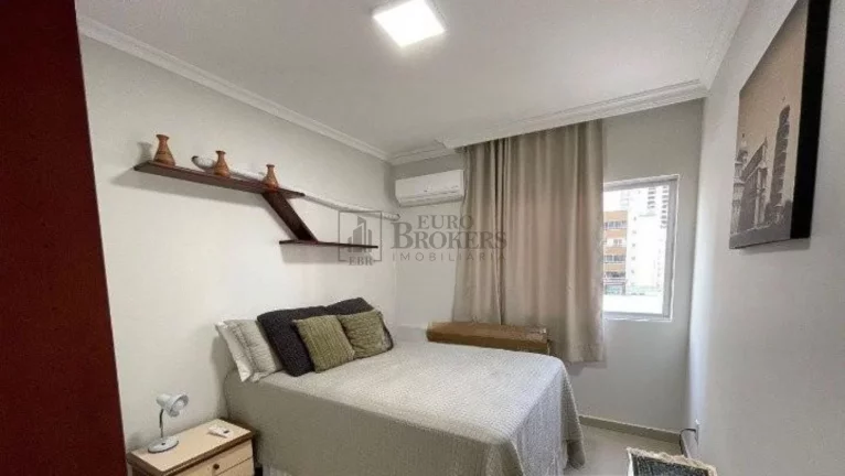 Imagem Apartamento com 3 dormitórios à venda no Centro de Balneário Camboriú/SC