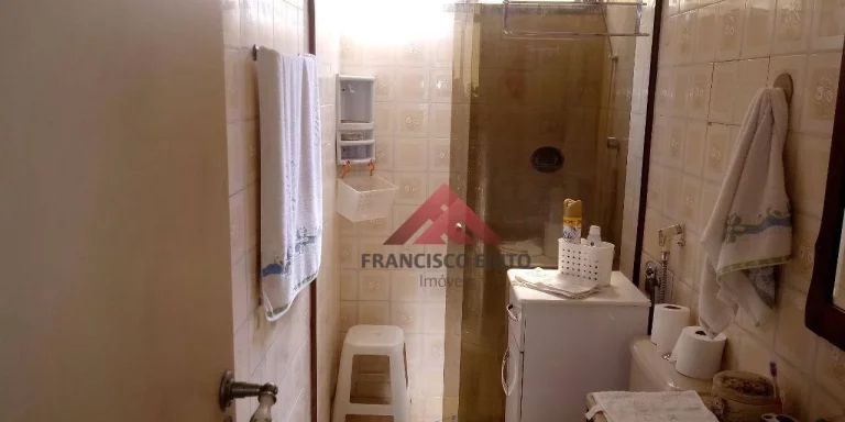 Imagem Apartamento com 2 dormitórios à venda, 45 m² por R$ 200.000,00 - Santa Rosa - Niterói/RJ