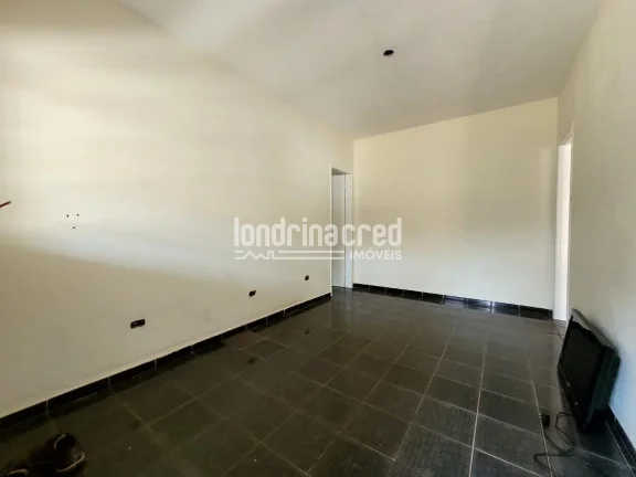 Imagem Casa à Venda no Dom Pedro II – Terreno Amplo de 250m², Ótima Localização e Possibilidade de Entrega Reformada em Londrina/PR!