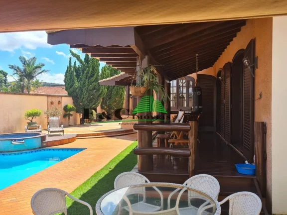 Imagem Casa para Venda em São Carlos, Jardim Cardinalli, 3 dormitórios, 3 suítes, 6 banheiros, 6 vagas
