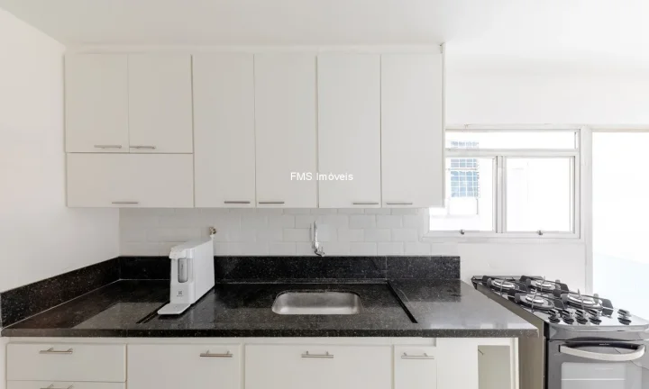 Imagem Apartamento para locação na Consolação com 4 quartos, 1 suíte, 1 sala, 3 banheiros, 2 vagas, 129m².