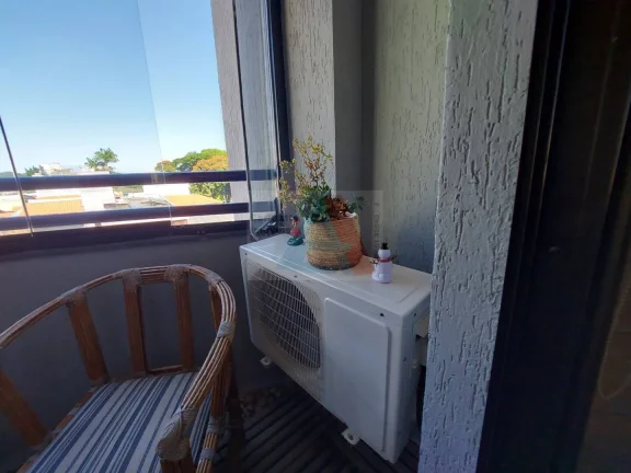 Imagem Apartamento com 3 dormitórios, 1 suíte com 2 vagas