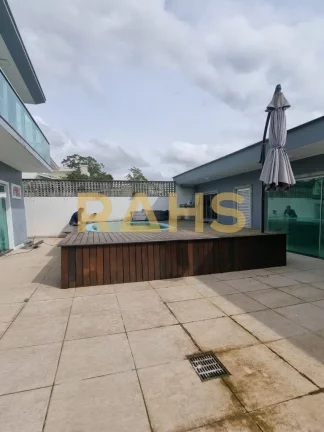 Imagem Apresentando um lindo sobrado semi mobiliado, localizado no bairro Nova Brasilía. Esta espaçosa re...