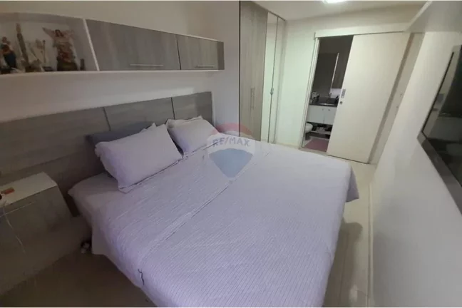 Imagem Apartamento à venda com 2 quartos, 1 suíte com 64 m² em Vila Valqueire-RJ