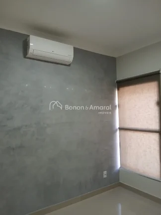 Imagem Casa térrea moderna, construída há apenas 2 anos, em terreno de 250 m² com 138,35 m² de área c...