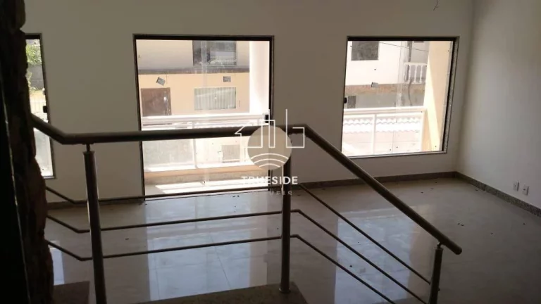Imagem Casa encantadora na Estrada do Pontal — Venda e Locação