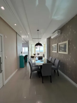Imagem Apartamento com 3 suítes e 3 vagas de garagem na Meia Praia em Itapema/SC