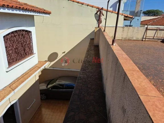 Imagem Sobrado espaçoso bem localizadoà venda no bairro Assunção, São Bernardo do Campo, com 3 dormitórios, sendo 1 suíte, 5 vagas, 246 m².