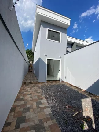 Imagem Sobrado com 2 dormitórios à venda, 72 m² por R$ 350.000,00 - Parque Recanto Mônica - Itaquaquecetuba/SP