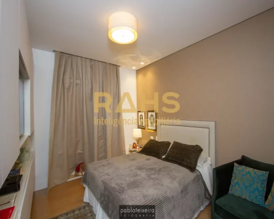 Imagem Um projeto onde a inovação começa nos traços modernos da fachada, passando por uma área de laze...