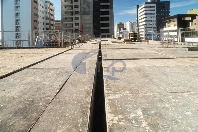 Imagem Apartamento á venda com 2 suítes no centro de Torres/RS