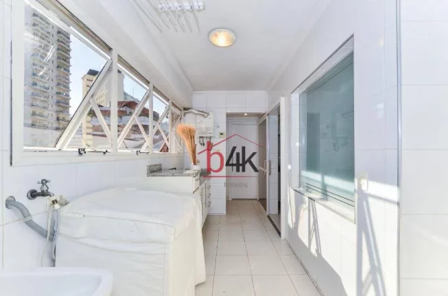Imagem Cobertura com 393 m² à venda, 3 dormitórios e 3 vagas no Campo Belo