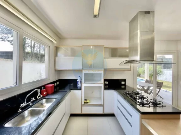 Imagem Casa em Condomínio a Venda no bairro Granja Viana - Cotia, SP