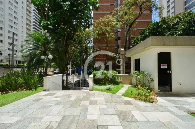 Imagem Apartamento com 2 dormitórios à venda, 70 m² por R$ 750.000,00 - Moema - São Paulo/SP