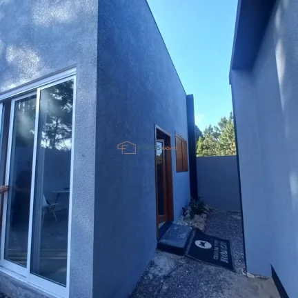 Imagem Fortes Imóveis vende Casa moderna em Capão Novo