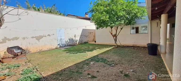 Imagem Casa à Venda no Jardim Céu Azul em Patos de Minas – 3 Quartos, Suíte, Área Gourmet e Escritório por R$ 750 mil