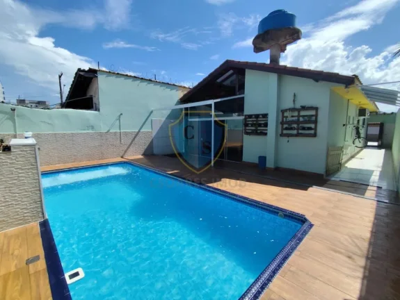 Imagem Casa 3 dorms sendo 1 suíte com Piscina e 6 vagas garagem