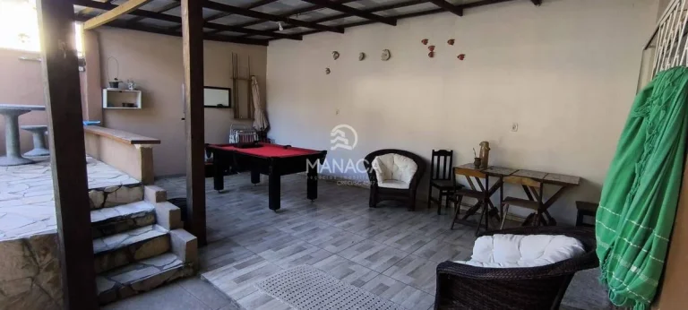 Imagem Sobrado com 5 quartos sendo 3 Suítes e com piscina para venda em Barra Velha - SC