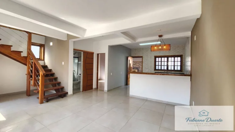Imagem Casa recém reformada no Perequê Açú