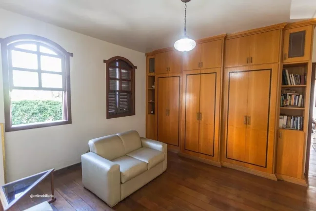 Imagem Casa ampla em lote de 360m², localizada no bairro Santa Inês, ideal para quem busca espaço, confo...