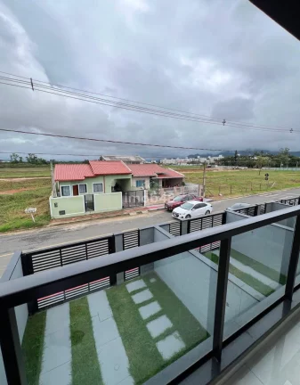 Imagem Sobrado à Venda em Sertão do Maruim - 3 Dormitórios, R$620k