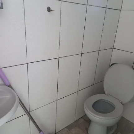 Imagem Casa para Venda em Itanhaém, Nossa Senhora do Sion, 1 dormitório, 1 banheiro, 2 vagas