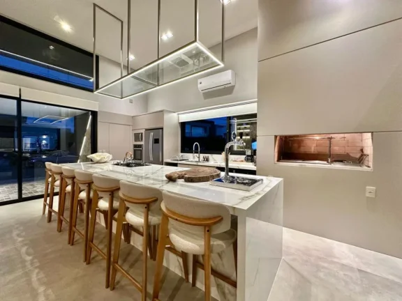 Imagem Casa em Condominio 4 Dormitórios - Bairro xangri-la