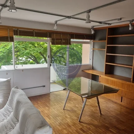 Imagem Apartamento à Venda em São Paulo-SP, Bairro Sumaré: 2 Quartos, 2 Salas, 1 Banheiro, 1 Vaga de Garagem, 85m². Venha Conferir!