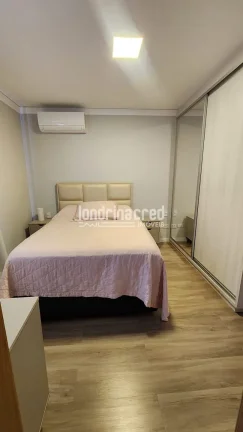Imagem Apartamento Reformado no Konstanz: 2 Quartos, Suíte, Sacada com Churrasqueira, 2 Vagas e Localização Nobre Próximo ao Lago Igapó
